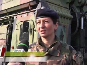 Gros plan vidéo sur les engins de franchissement de l’avant franchissement-avant