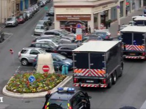 gendarmes-convoyeurs